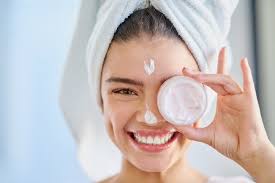 Best Skincare Routine for Glowing Skin in 2026 (Step-by-Step Guide for All Skin Types)