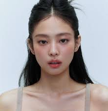 Best Skincare Products for Glowing Skin in 2026 (Top Picks That Actually Work)