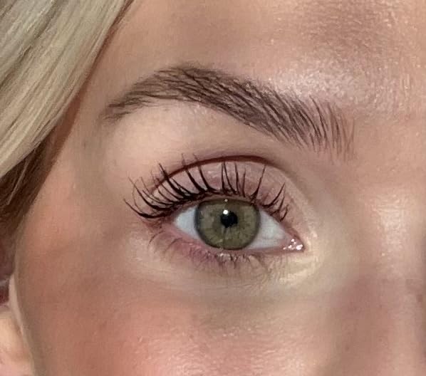 Sandstone Scandinavia Hypoallergenic Mascara Sensitive Eyes - Smudge-Proof, Sweatproof and Lengthening with amazing separation of the lashes - Vegan and Non Toxic (Black, 9 ml)