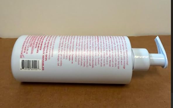 First Aid Beauty Ultra Gentle Cream-to-Foam Facial Cleanser – Makeup Removing Face Cleanser - Face Wash with Colloidal Oatmeal & Glycerin, for Sensitive, Acne & Blemish-Prone Skin, 10 oz