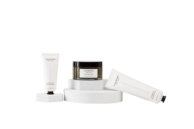 Revitalising Foot Cream | Dry Cracked Heels and Feet | Lightweight Lotion with Hyaluronic Acid | Nourishing Shea Butter | Eucalyptus & Peppermint Essential Oils | Vegan & 99% Natural | 50 ml