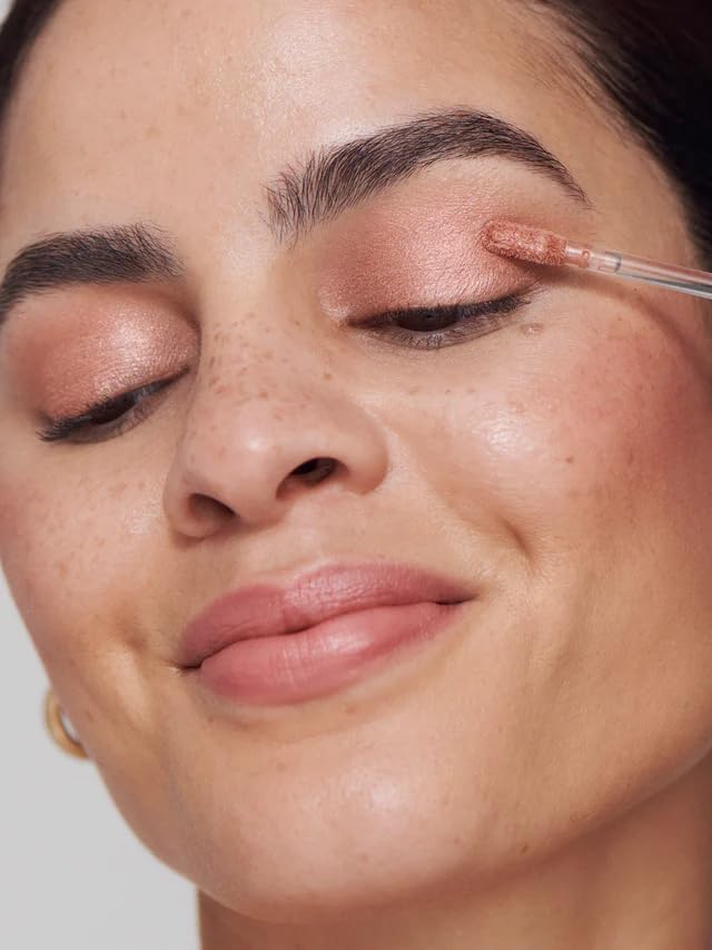 ILIA - Chromatic Liquid Powder Eye Tint | Cream-to-Powder Eyeshadow, Smudge-Resistant, Quick-Dry, Weightless, Water-Based | Non-Toxic, Vegan, Cruelty-Free, Clean Makeup (Mythic, 0.12 fl oz | 3.5 ml)