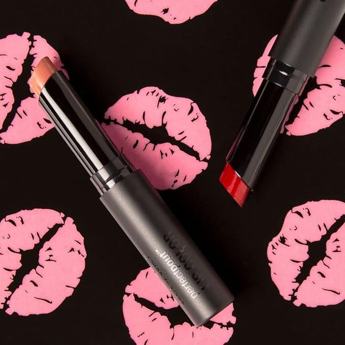 Wet n Wild Perfect Pout Lipstick, Red Club Brat, Vegan | Gluten-Free | Cruelty-Free | Lip Color, Lip Color