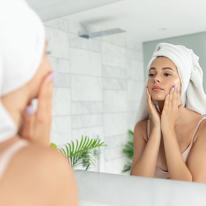 ARCONA Magic White Ice - Daily Oil Free Moisturizer - Hyaluronic Acid Moisturizer with Organic Aloe, Tea Tree, Vitamin C & Glyercin -Made In The USA