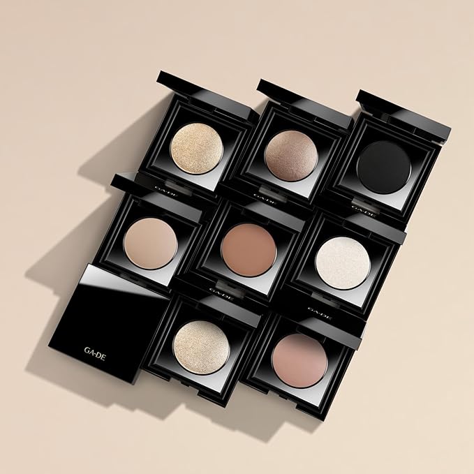 GA-DE Velveteen Metallic Eyeshadow Mono, 235 - Pearl Infused, Shimmer Eye Makeup - Silky-Soft, Densely Pigmented, Seamless Blend - 0.105 oz