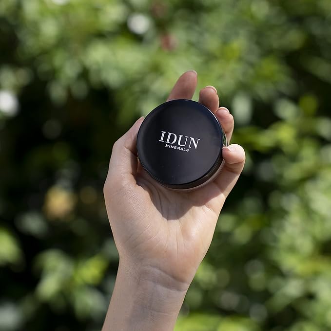 IDUN Minerals Mineral Powder Foundation - Longwear, Lightweight, Smooth Powder Formula - Blurring, Skin-Perfecting Finish - Vegan and Cruelty Free Formula - 025 Siv - 0.25 oz