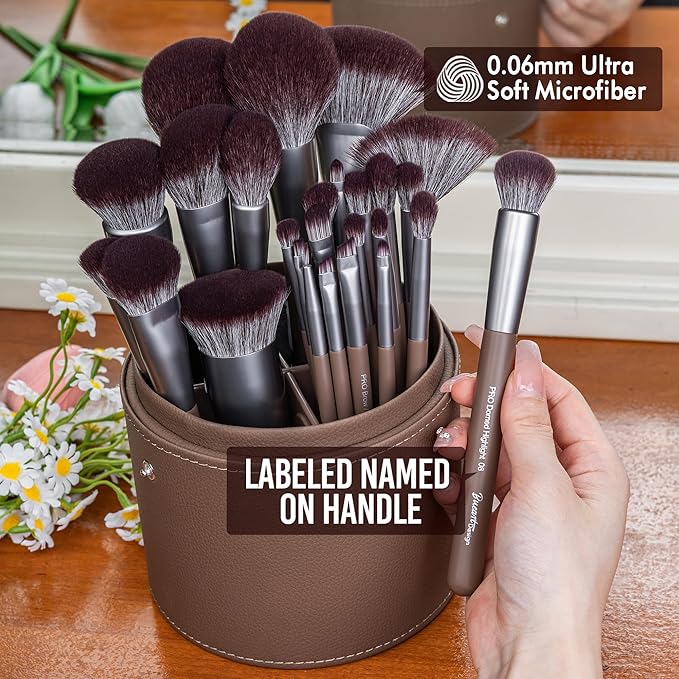 Bueart Design 26 Pcs Chocolate-colored Gift Makeup Brushes Set with Extra Large Holder,Elegant Make up Brushes for Foundation,Face Blending Powder, Contour, Highlight, Concealer, Eyeshadow